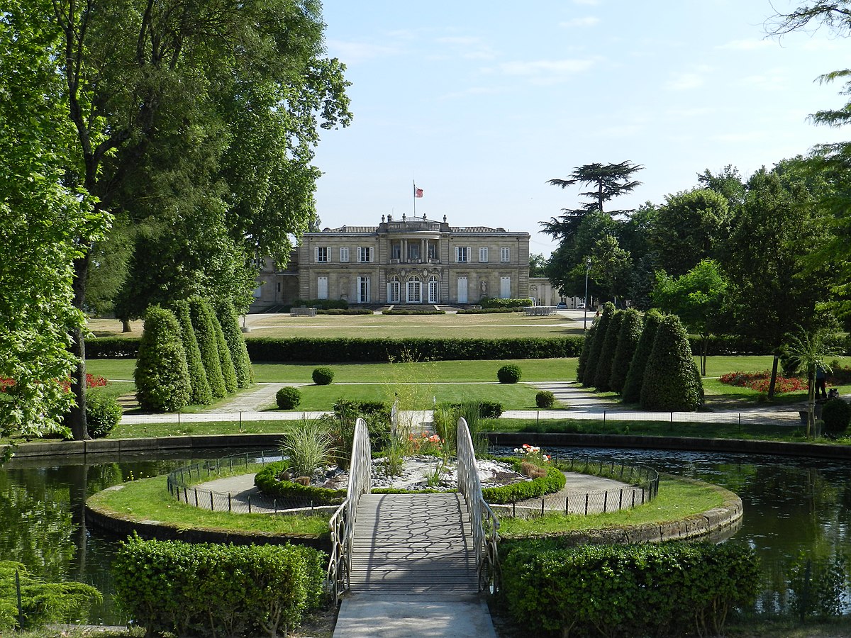 Château de Talence et ses jardins à la française, mairie de Talence